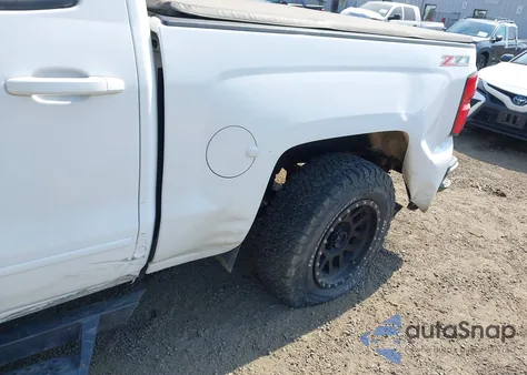 2015 Chevrolet Silverado 1500 2Lt z USA, uszkodzony, nr VIN 3GCUKREC2FG470666